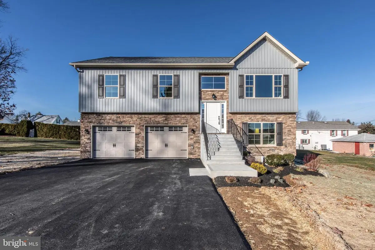 2850 Jefferson St, Bethlehem, PA 18020 - #1