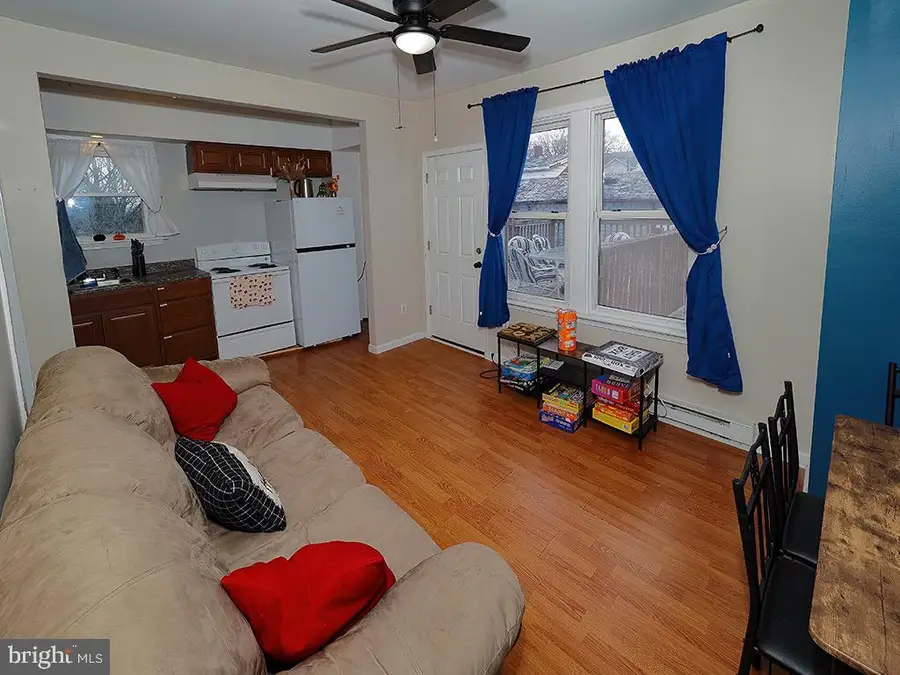 305 W 8th St, Bethlehem, PA 18015 - #3