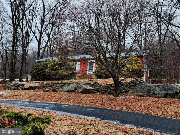 939 Constitution Ave, PEN ARGYL, PA 18072