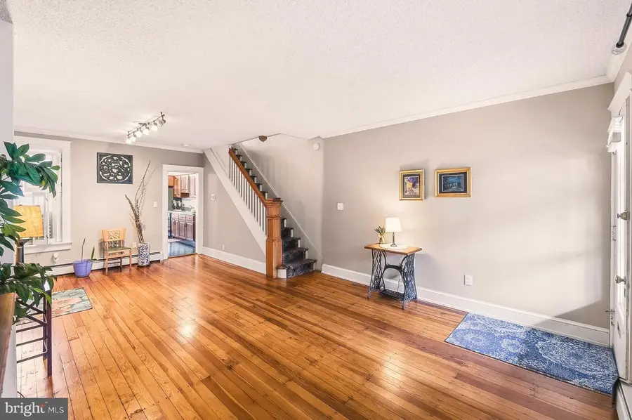 42 E Wall St, Bethlehem, PA 18018 - #3