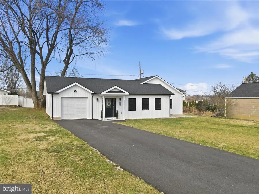 1647 4th St, Bethlehem, PA 18020 - #2