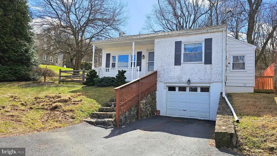 2234 Silver Creek Rd, Hellertown, PA 18055 - #2