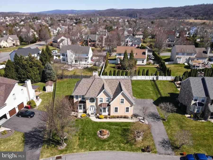 2277 Leigh Dr, Easton, PA 18040 - #2