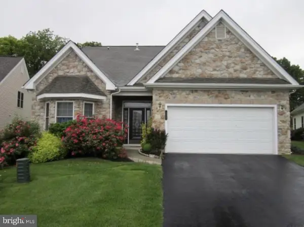 158 Glenmoor Cir N, EASTON, PA 18045