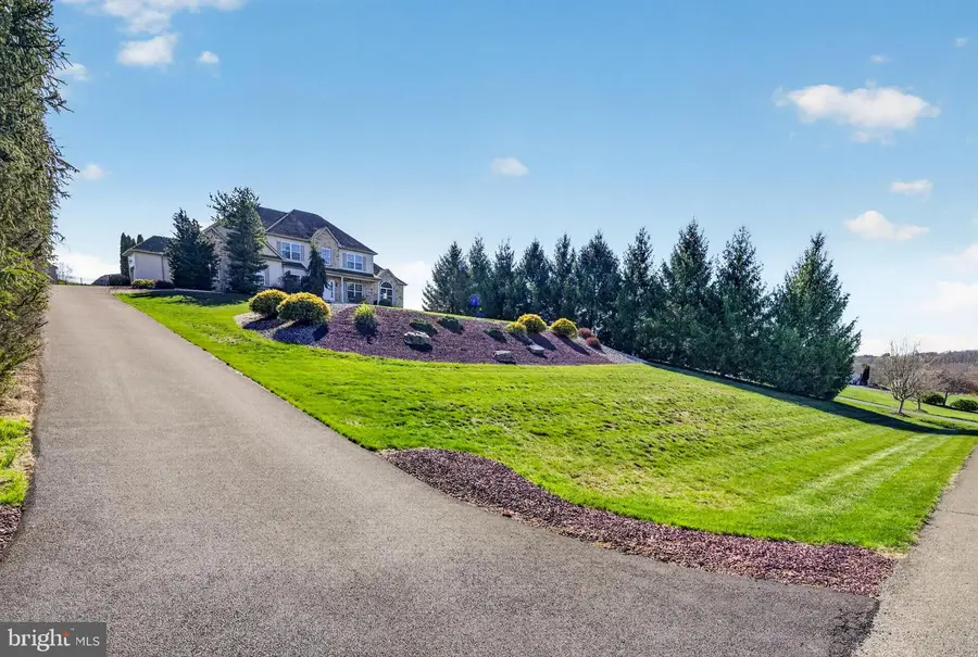 145 Fox Ridge, Nazareth, PA 18064 - #2