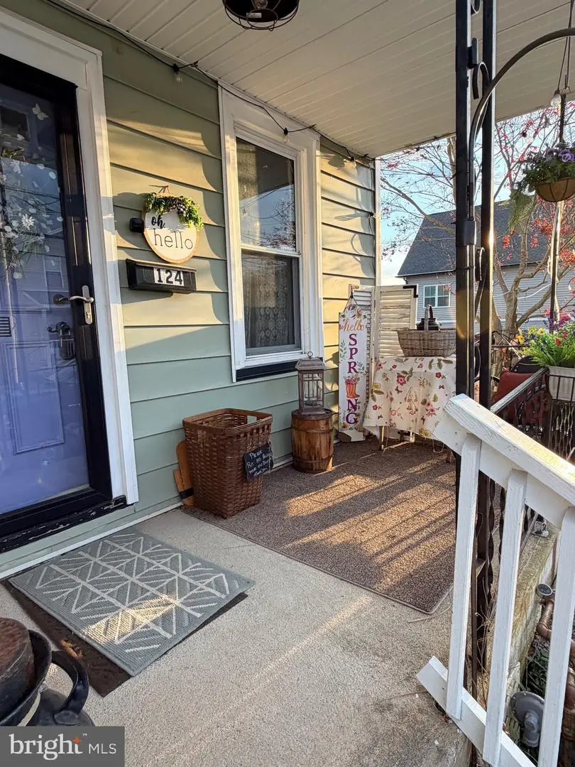 124 Kichline Ave, Hellertown, PA 18055 - #2