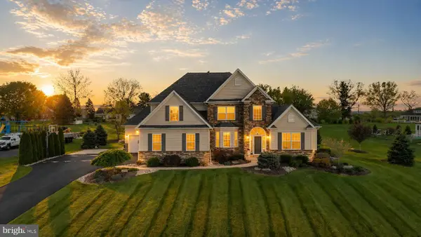 113 Ashview Ct, NAZARETH, PA 18064