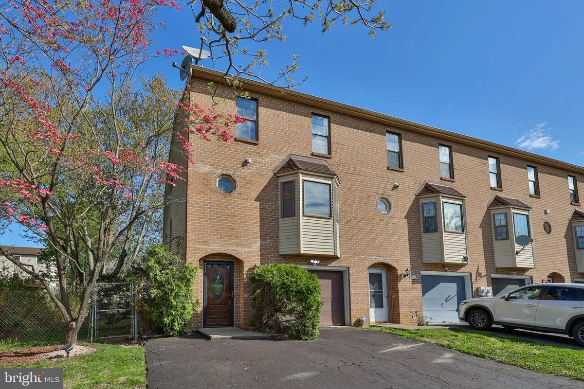 2559 Madison Ave, Bethlehem, PA 18017 - #1
