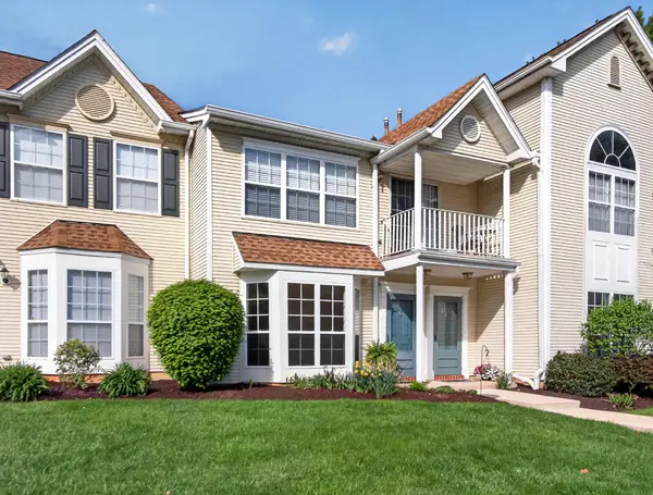 1920 Delancey St, HELLERTOWN, PA 18055