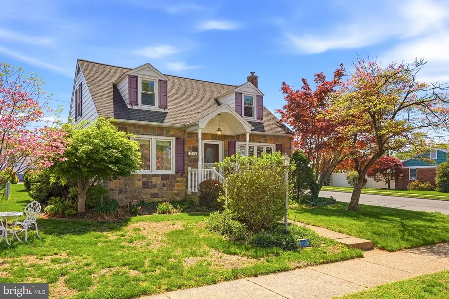 1704 Lincoln St, Bethlehem, PA 18017 - #2