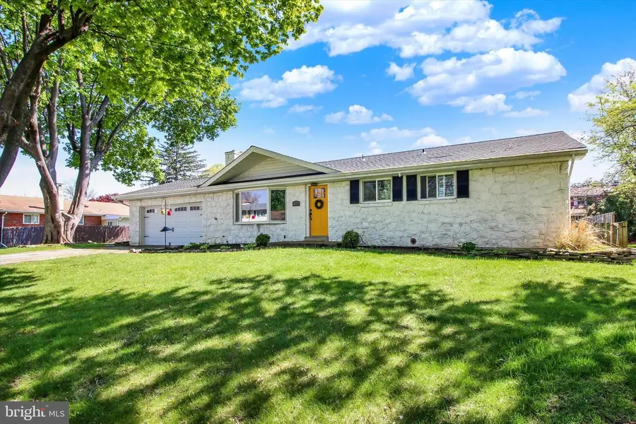 2640 Belaire Rd, Bethlehem, PA 18017 - #2