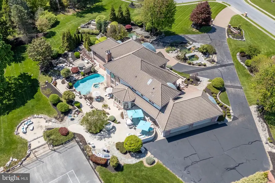 4250 Raynessa Ct, Easton, PA 18045 - #3