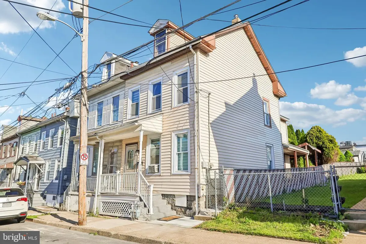 714 W Wilkes Barre St, Easton, PA 18042 - #1