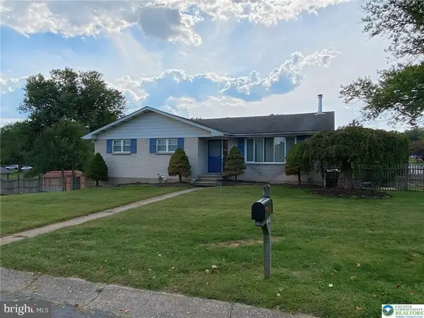 3979 Kenrick Dr, BETHLEHEM, PA 18020