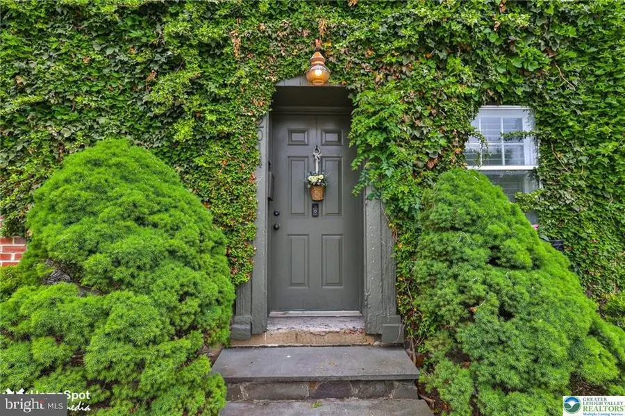 2014 Linden St, Bethlehem, PA 18017 - #2