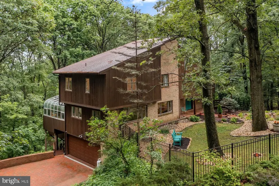 3385 Woodbridge Cir, Bethlehem, PA 18017 - #2