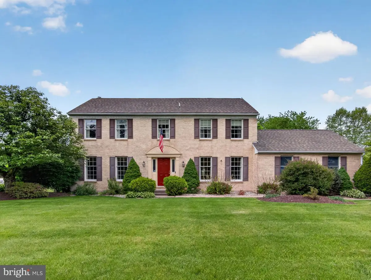 853 Lahr Rd, Nazareth, PA 18064 - #1