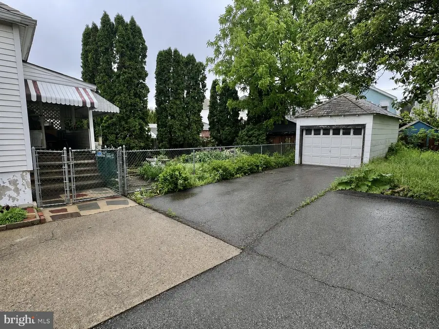 830 Miller St, Easton, PA 18042 - #2