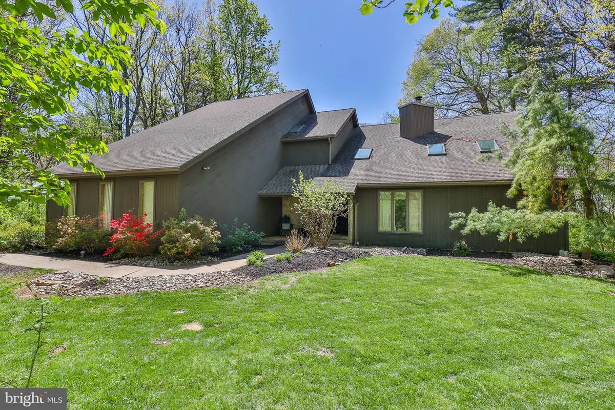 337 Woodline Rd, Nazareth, PA 18064 - #1