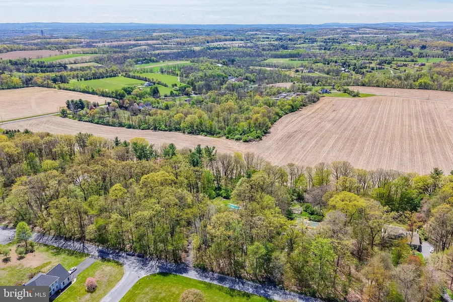 337 Woodline Rd, Nazareth, PA 18064 - #2