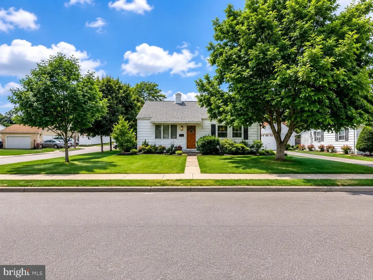 2103 Livingston St, Bethlehem, PA 18017 - #1