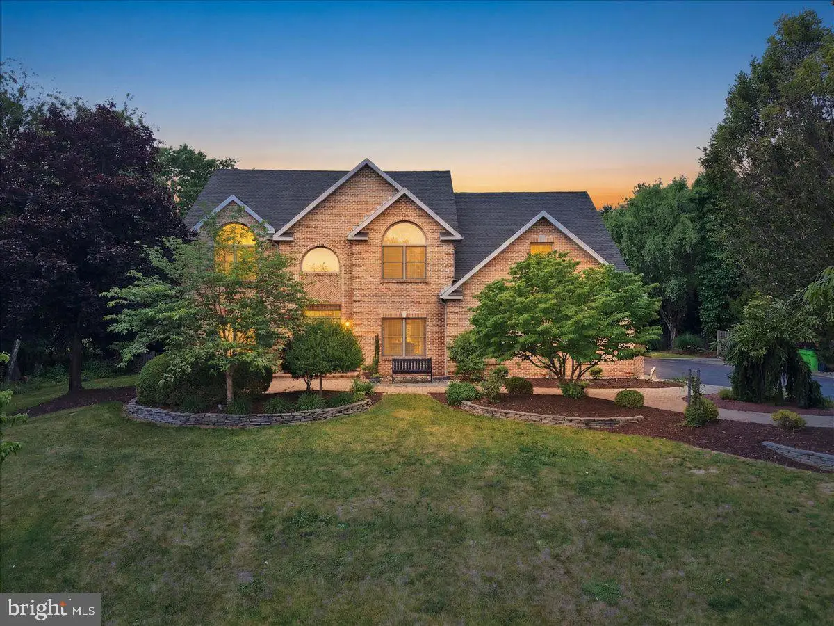 831 Colonna Ln, Nazareth, PA 18064 - #1