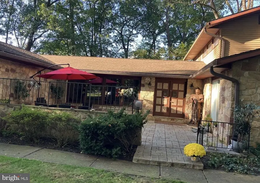 3725 Oakland Rd, Bethlehem, PA 18020 - #2
