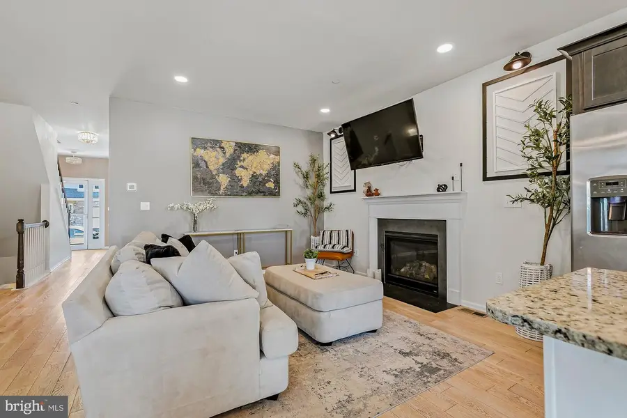 3155 W Huntington Ln, Forks Township, PA 18040 - #3