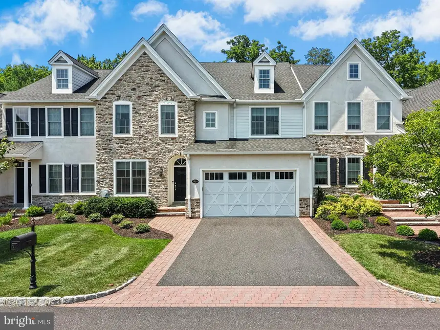 1980 Carriage Knoll Dr, Bethlehem, PA 18015 - #2