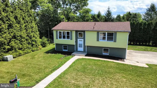 8612 Beatrice Ln, BATH, PA 18014