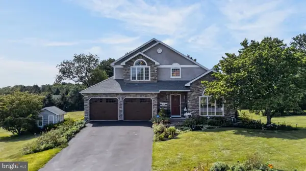 6467 Abbey Rd, WIND GAP, PA 18091