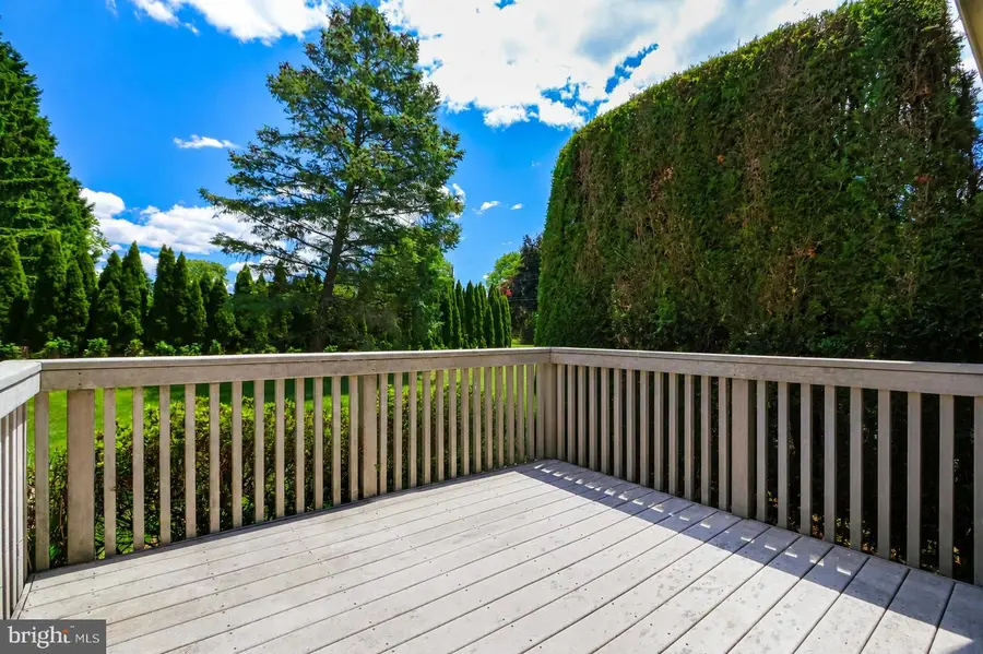 3 Winfield Ct, Easton, PA 18045 - #3