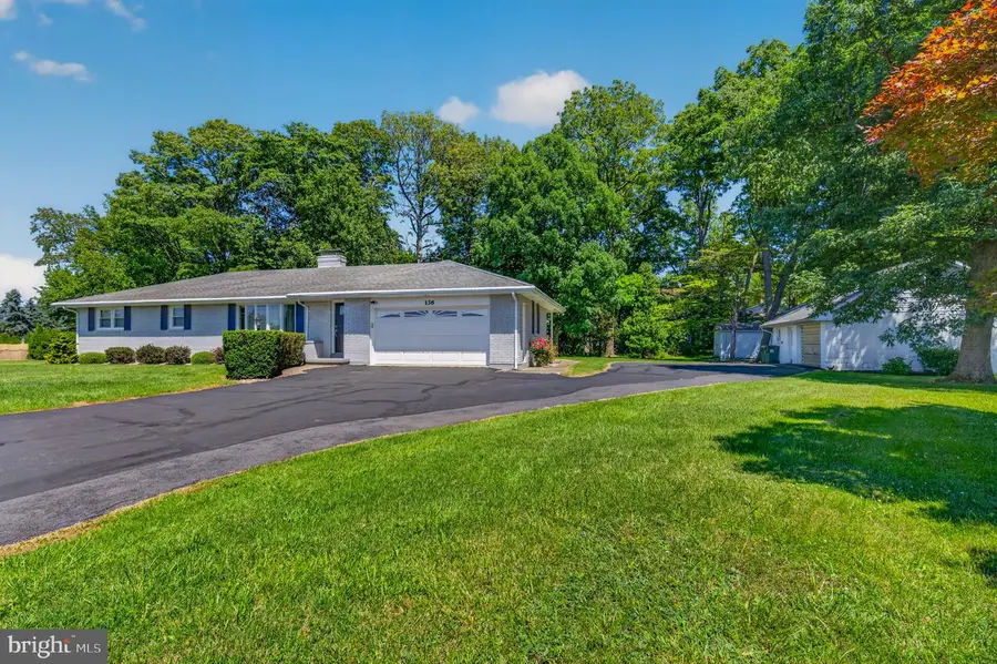 136 Grouse Dr, Bath, PA 18014 - #3