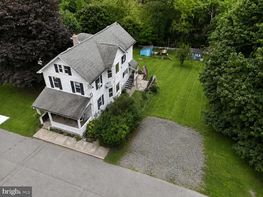 319 N 4th, Bangor, PA 18013 - #3