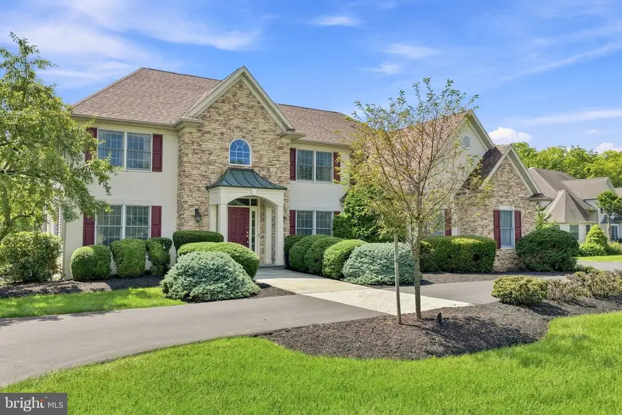 1572 Surrey Rd, Bethlehem, PA 18015 - #2