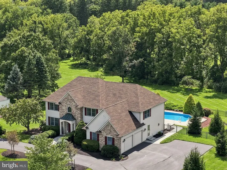 1572 Surrey Rd, Bethlehem, PA 18015 - #3
