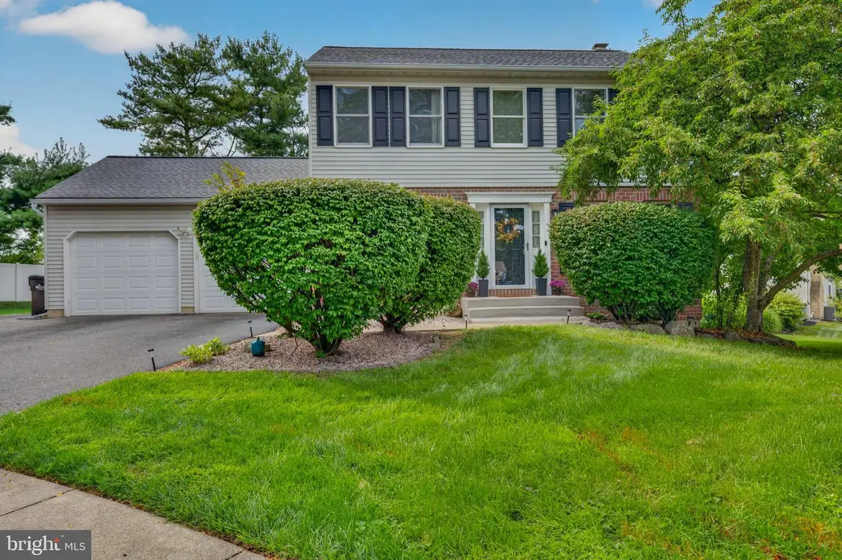 4945 Charles St, Easton, PA 18045 - #1