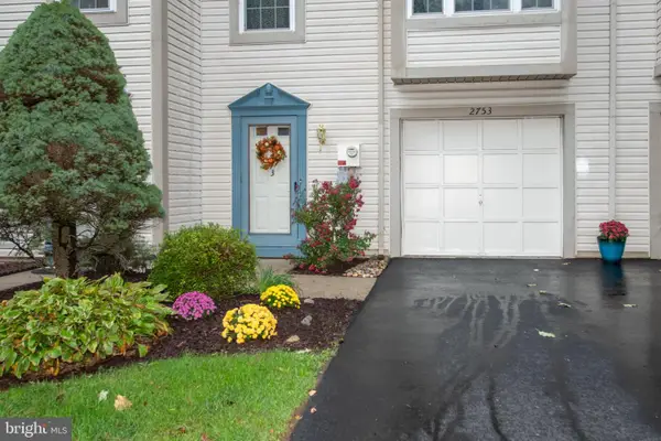 2753 Red Oak Cir, BETHLEHEM, PA 18017