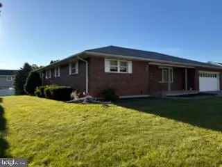 2433 High Point Dr, Bethlehem, PA 18017 - #2