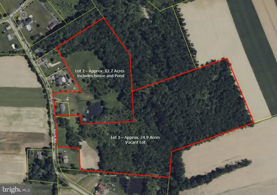 988 N Hoch Rd, Danielsville, PA 18038 - #3