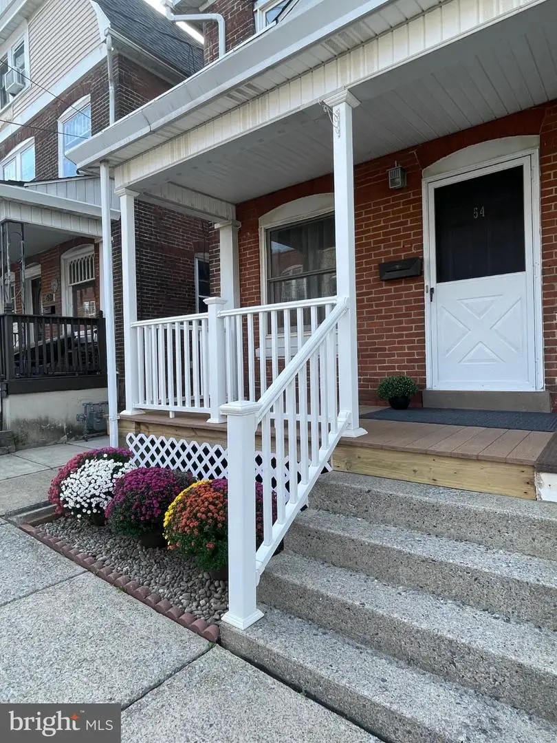 54 W Saucon St, Hellertown, PA 18055 - #2
