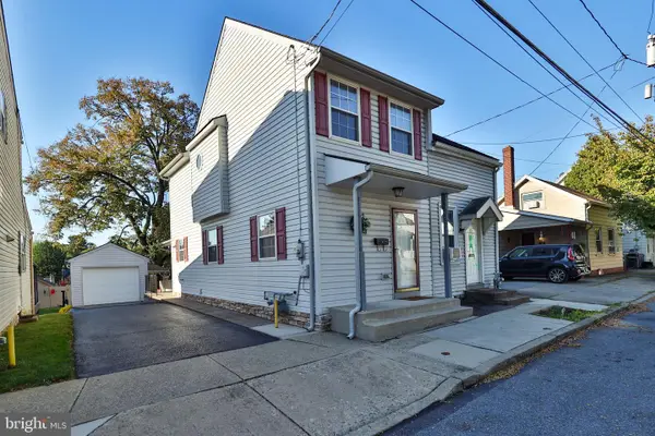 37 W Ettwein St, BETHLEHEM, PA 18018