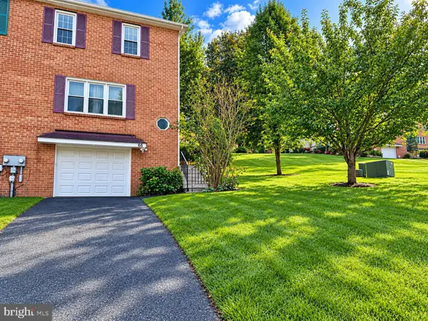 68 Highlands Blvd, EASTON, PA 18042