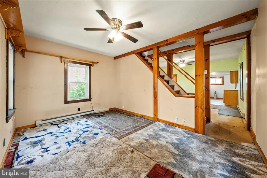 521 Shakespeare Ave, Milton, PA 17847 - Image #2