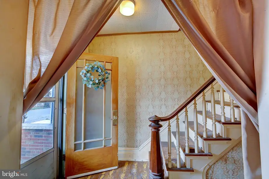 242 S Shamokin St, Shamokin, PA 17872 - Image #2