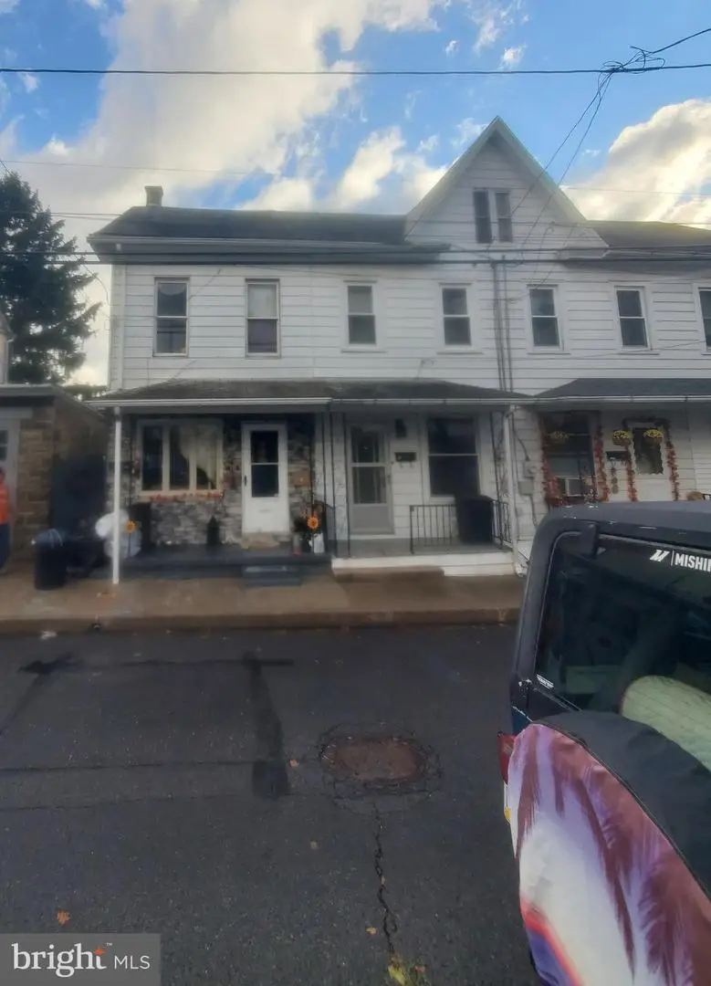 418 E Cameron St, Shamokin, PA 17872 - Image #1