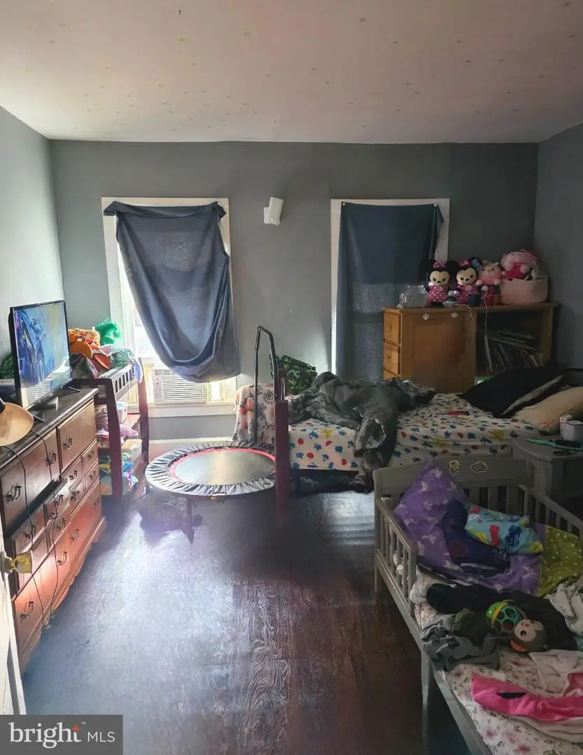 935 W Mulberry St, Coal Township, PA 17866 - Image #3