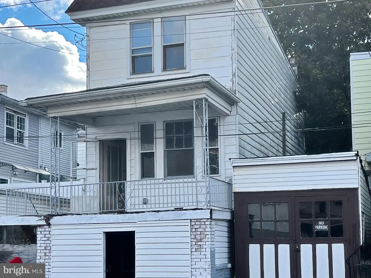 340 E 5th St, Mount Carmel, PA 17851 - Image #1