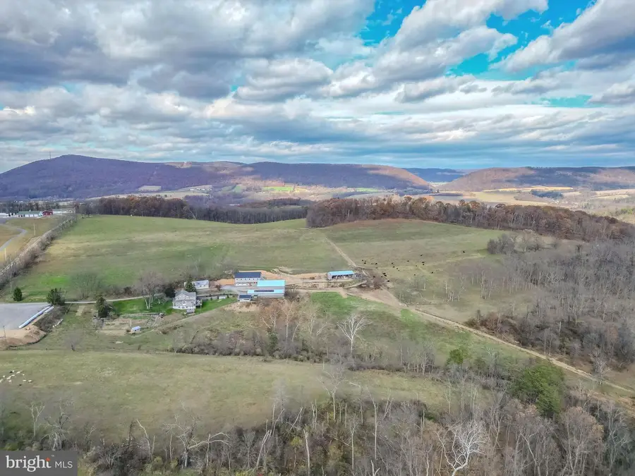 929 Pottsville St, Herndon, PA 17830 - Image #2