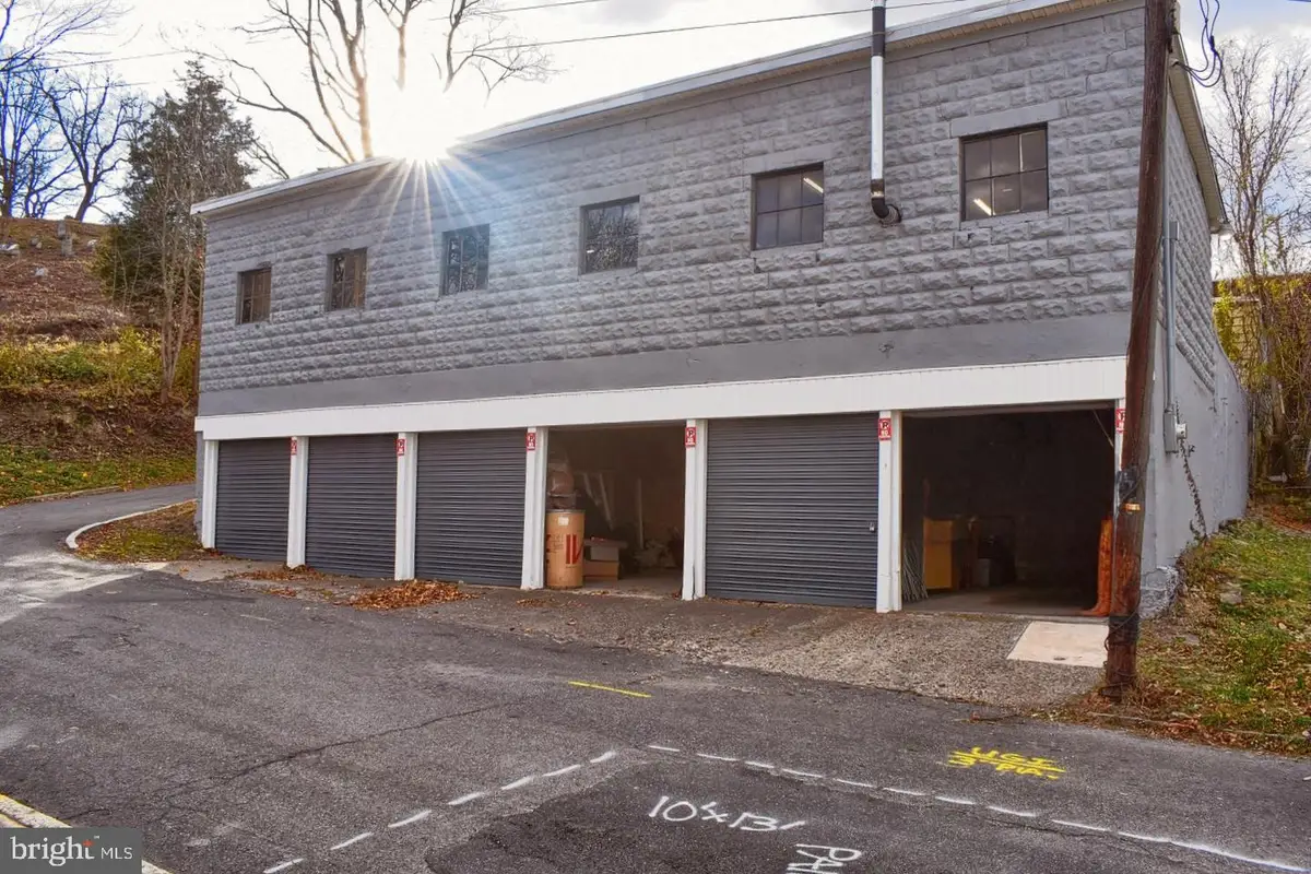 212 Chestnut St E, Shamokin, PA 17872 - Image #1